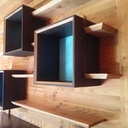 Une petite étagère murale