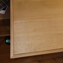 Bureau aux pieds courbes