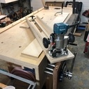 Un chariot à mouvement polaire pour dégauchir à la défonceuse