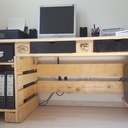 Bureau palette et verre