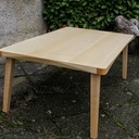Table basse en frêne