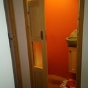 Porte coulissante des toilettes