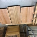 Table de chevet chêne-acajou