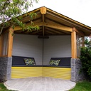 Kiosque en bois d'angle