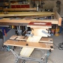 Réalisation du tenon de la contre fiche avec un gabarit fait maison...