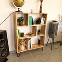 Bibliothèque sur-mesure en bois surcyclé