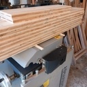 Bibliothèque sapin trois plis simple, basique...mais avec incrustation chêne