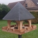 Mangeoire pour oiseaux en bois de récupération