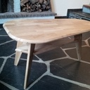 Table basse en chêne.