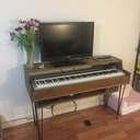 Caisson esthétique pour piano électrique.