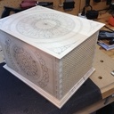 Deux petits coffres en tilleul sculptés au couteau