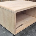 Table de nuit suspendue