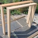 Voyelle, Console, entre Canapé et Mur