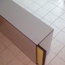 Meuble d'entrée d'une salle de jeu