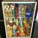 Boîte à vin transformée en vitrine des parfums