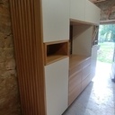 Meuble en chene et mela blanc