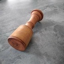 Maillet de sculpture au tour a pédale