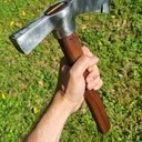 "Et ma Hache", disait-il.