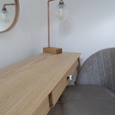 Miroir et lampe pour accompagner la coiffeuse