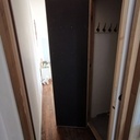 Porte bibliothèque dérobée et porte coulissante - charnière simonswerk tectus