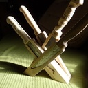 Support pour couteaux gravés