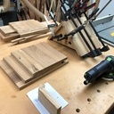 Un panier design en chêne pour chien