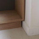 Bibliothèque ouverte en chêne massif brossé