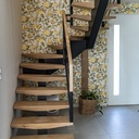 Escalier a limon central double quart tournant