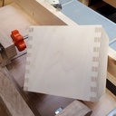 Gabarit à vis pour queues droits