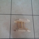 Présentoir à un étage en bois