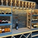 Cave à vin sous escalier