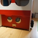 Un lit camion de pompiers