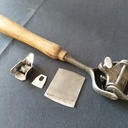 Grattoirs pour caisses en bois
