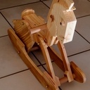 Youkoulélé, le cheval à bascule