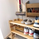 Meuble à chaussures.