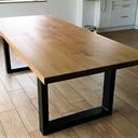 Table piètement métallique