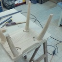 Détail de la fixation des pieds - principe queue d'aronde