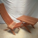 Cette chaise méritait une table.