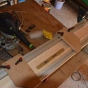 sur une porte pour encastrer la serrure