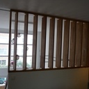 Claustra persienne qui se referme