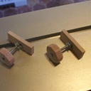 Molettes de fixation au chariot