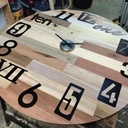 Horloge en bois de palette