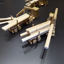 Des camions grumiers jouets