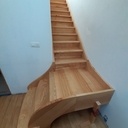 Escalier quart-tournant en frêne olivier