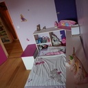 Un lit à étagères