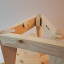 Petite table 3 pieds