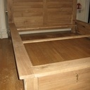 Lit massif en chêne