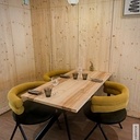 Tables de restaurant en Frêne Olivier massif