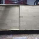 Meuble à portes coulissantes