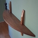 Etagères avec des volets de table